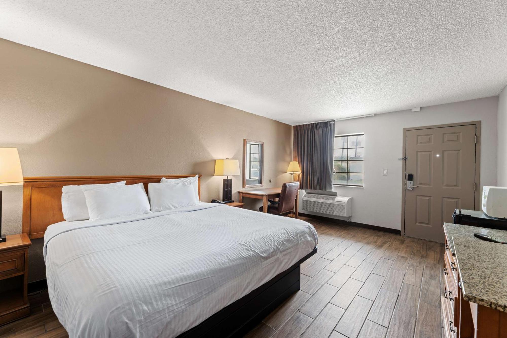 Americas Best Value Inn Fort Worth/Hurst Richland Hills Zewnętrze zdjęcie