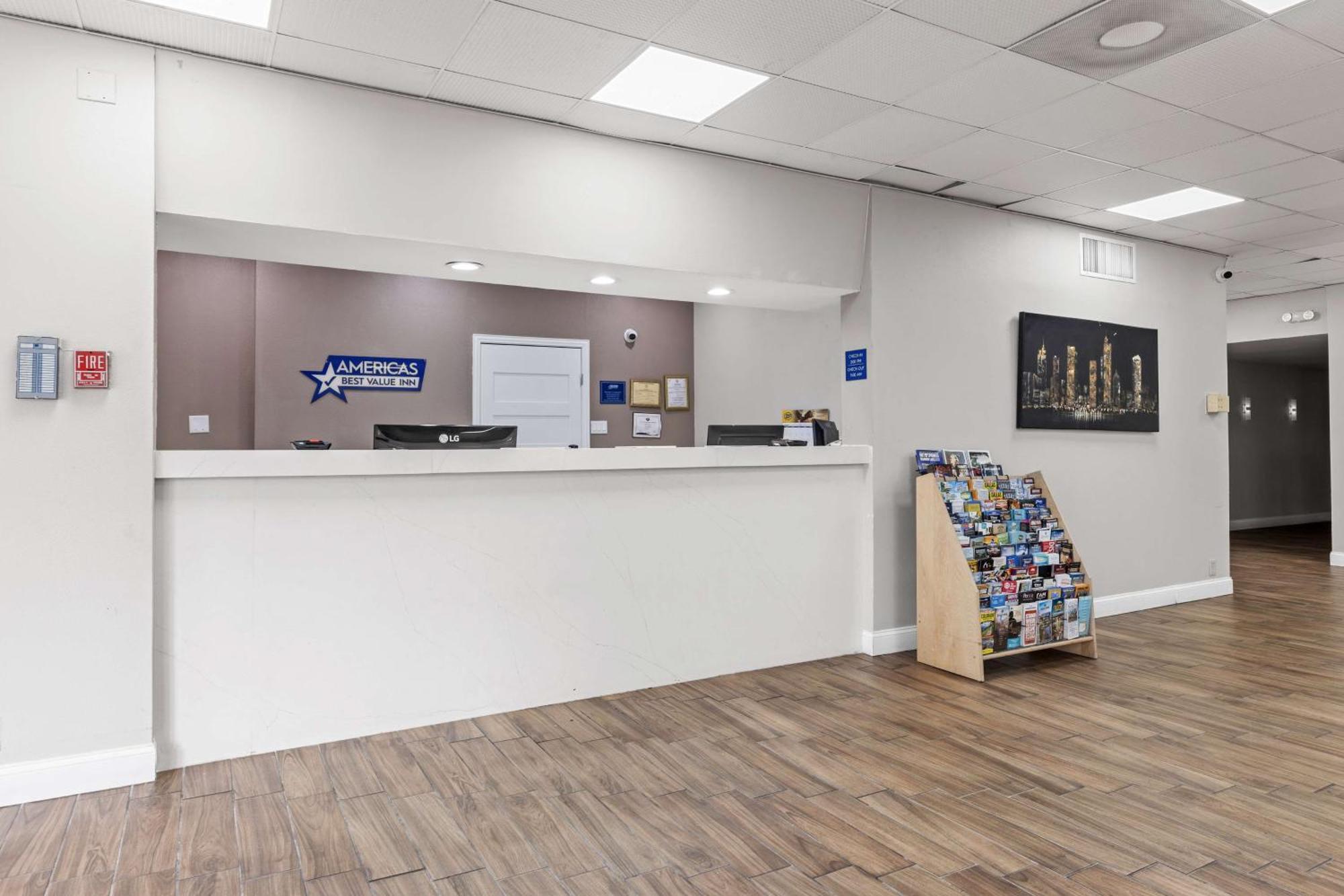 Americas Best Value Inn Fort Worth/Hurst Richland Hills Zewnętrze zdjęcie