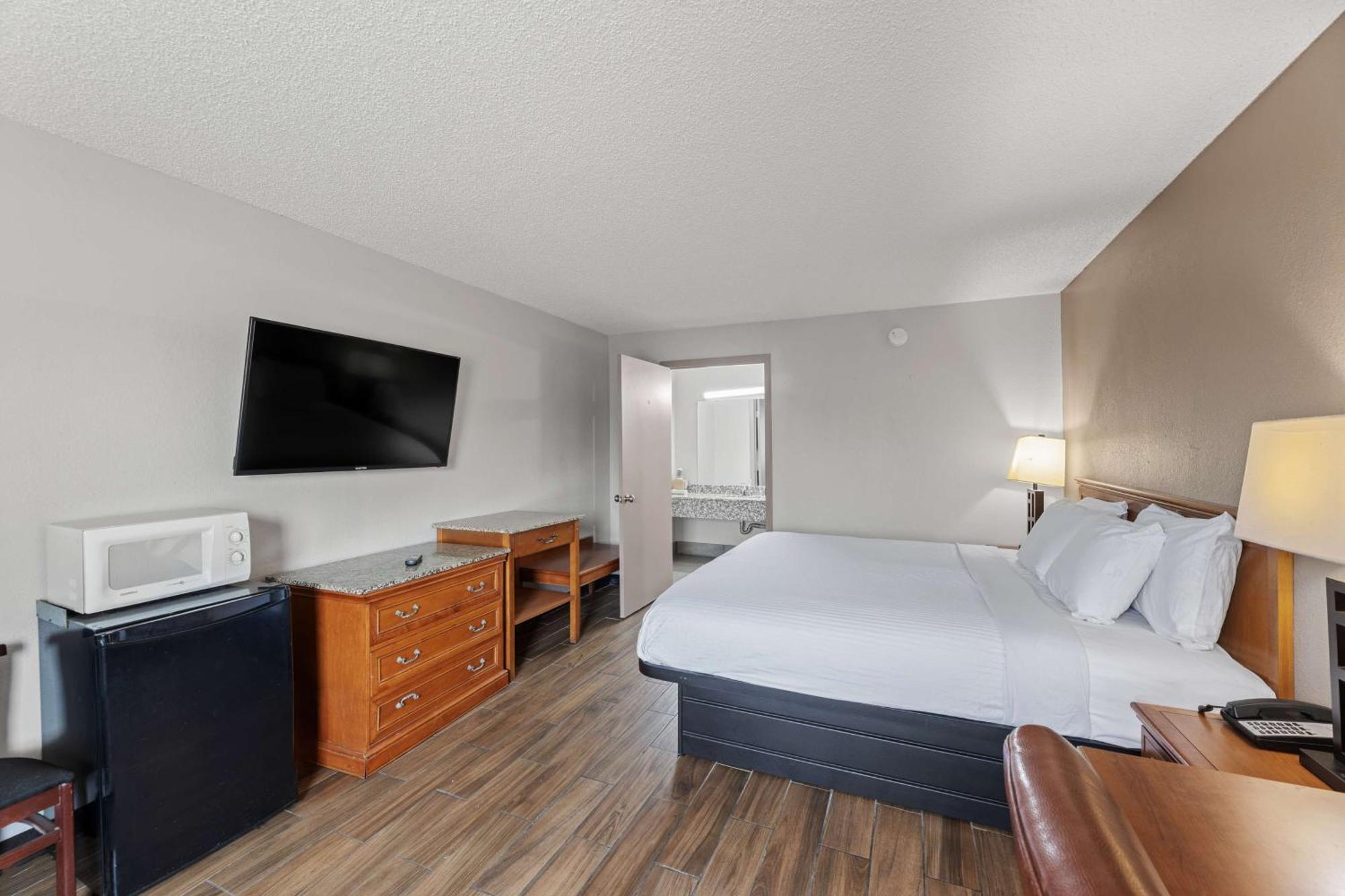Americas Best Value Inn Fort Worth/Hurst Richland Hills Zewnętrze zdjęcie